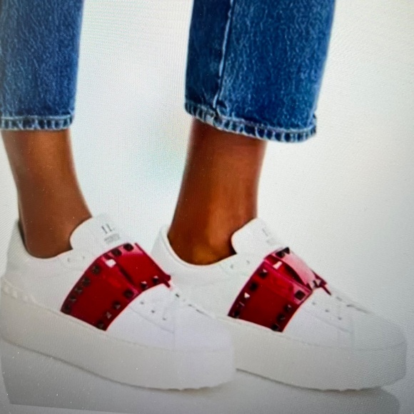 Valentino Garavani rockstud platform sneakers - Picture 2 of 8